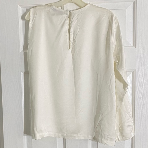 NONchalant White Blouse Tilly Top One Long Sleeve Size Small - Picture 6 of 8